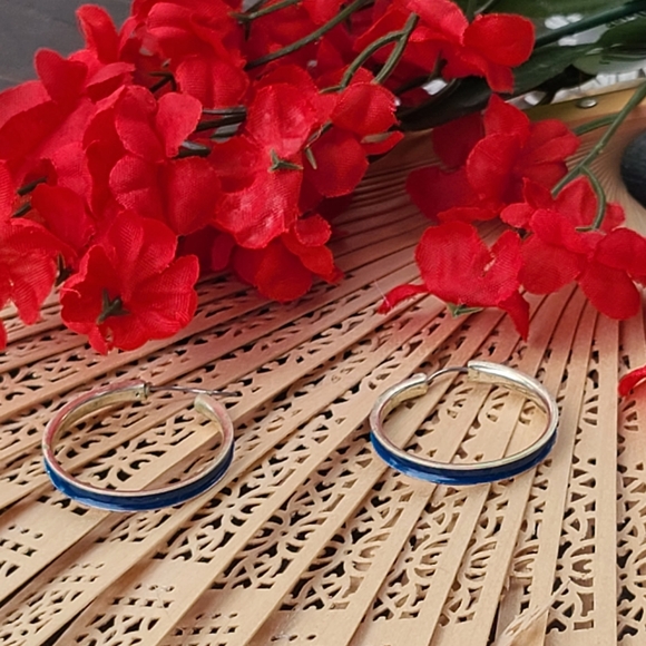 Ladies Hoop Earrings for sale - Picture 4 of 8